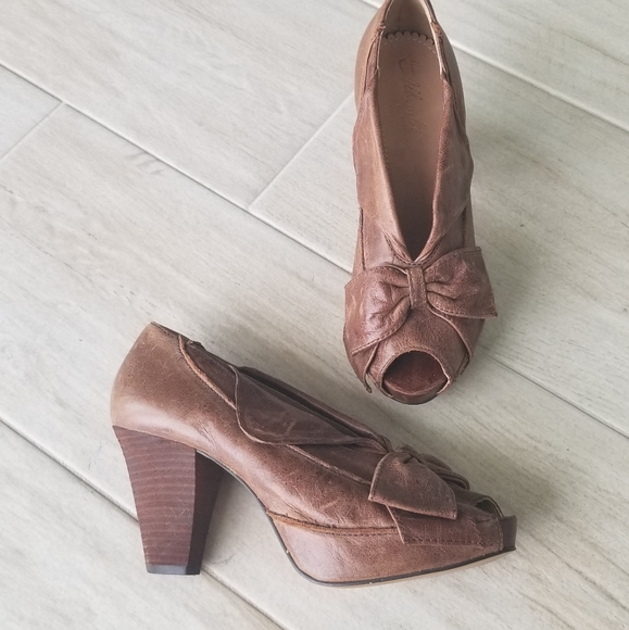 Leather platforms - Picture 2 of 4